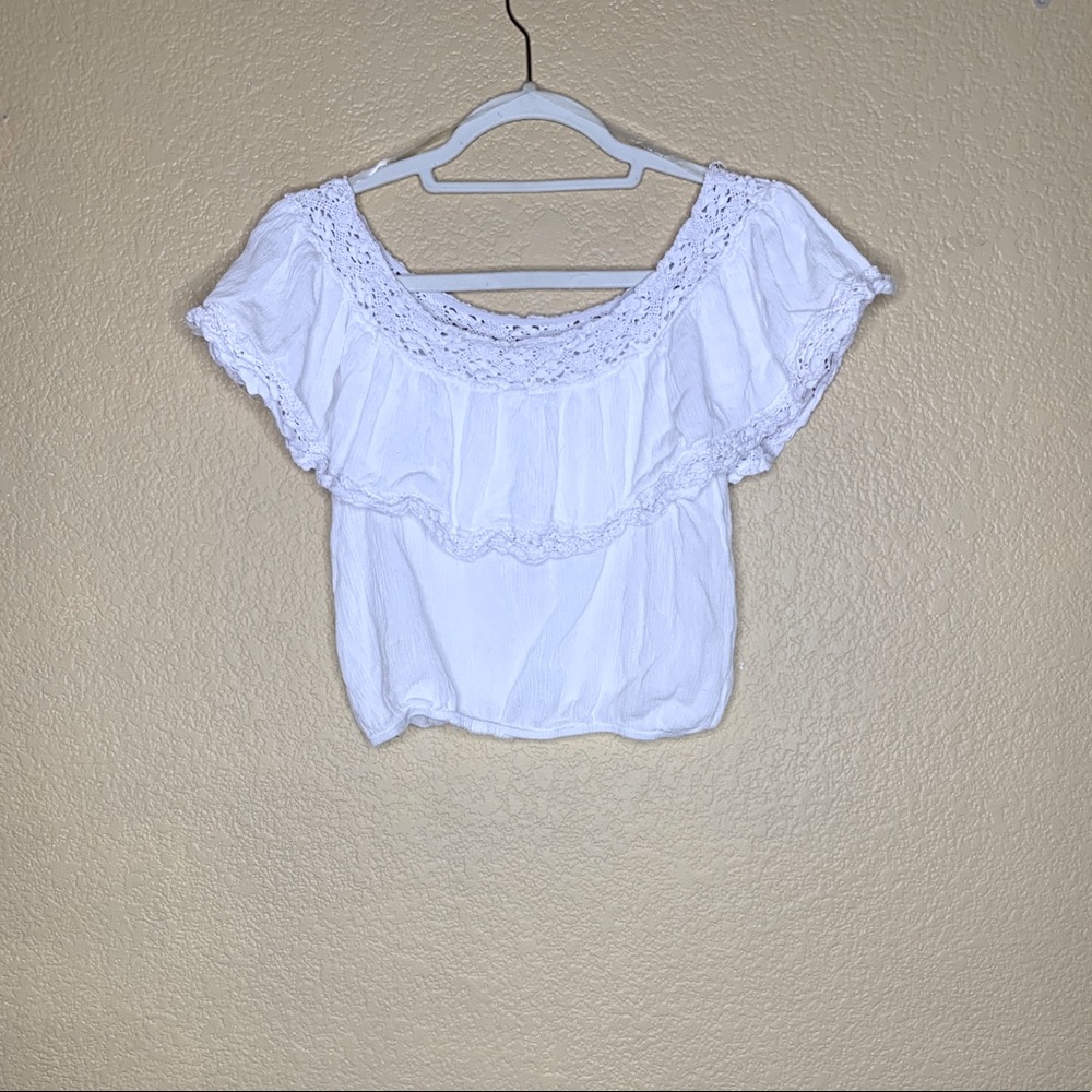 Off shoulder crop top